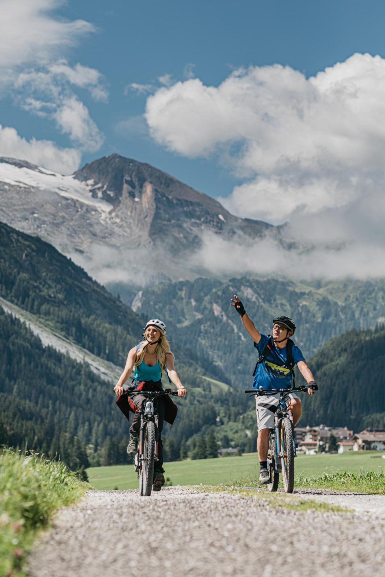 Hotel Alpinhotel Berghaus 4*